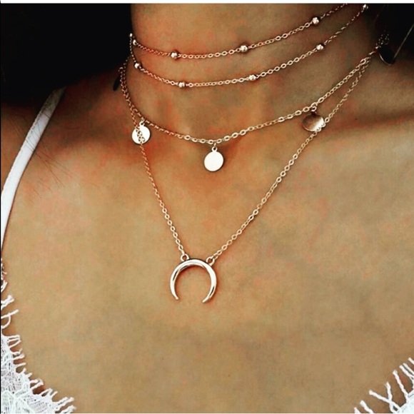 Wila Gorgeous boho layered necklaces in gold - Picture 1 of 5